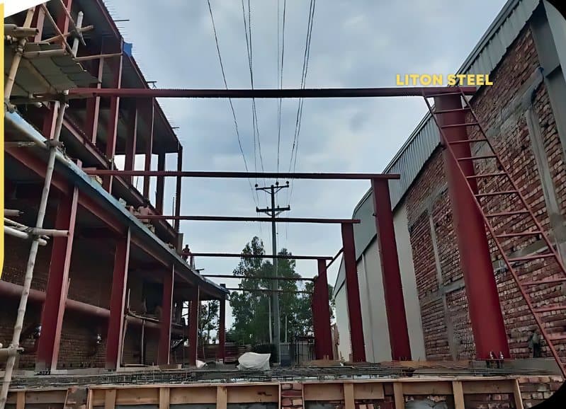 Industrial Extension Between Existing Buildings